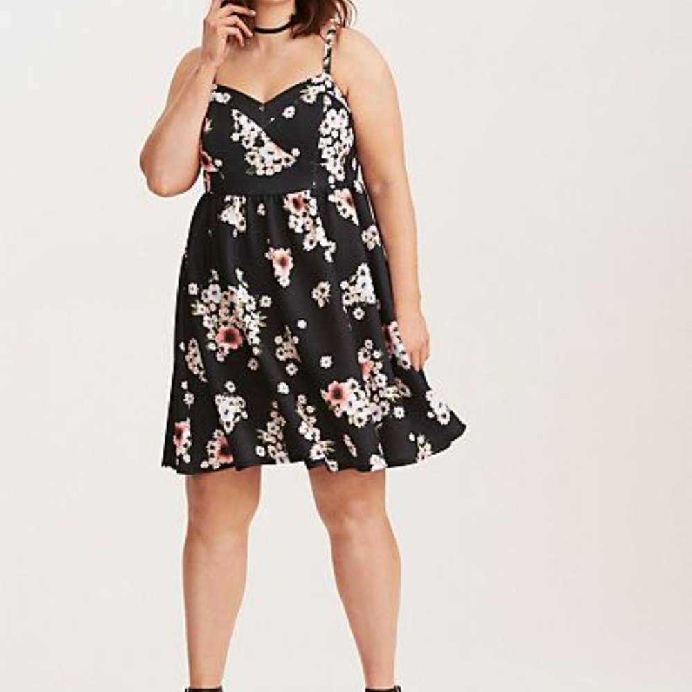 NEW Torrid Black Floral Scuba Bustier Skater Dress